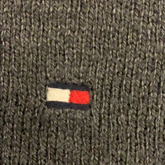 Tommy Hilfiger sweater - Picture 2 of 4